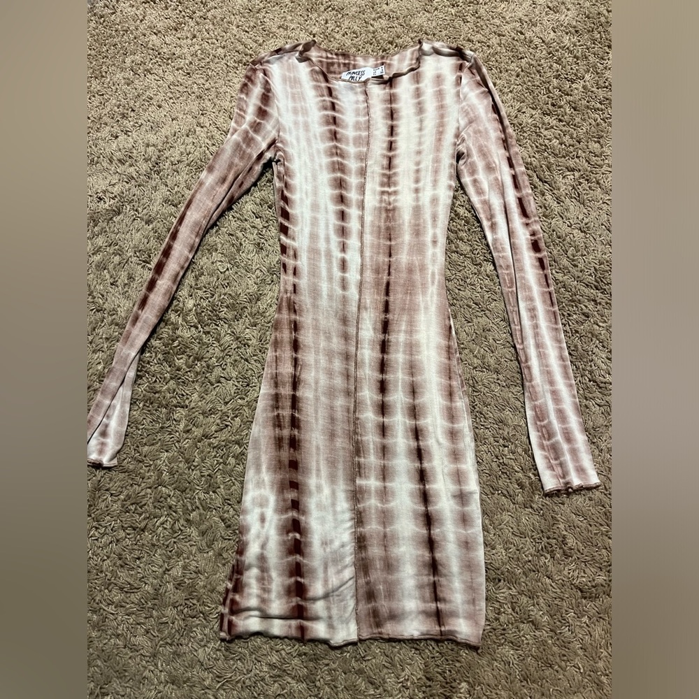 Princess polly body on dress